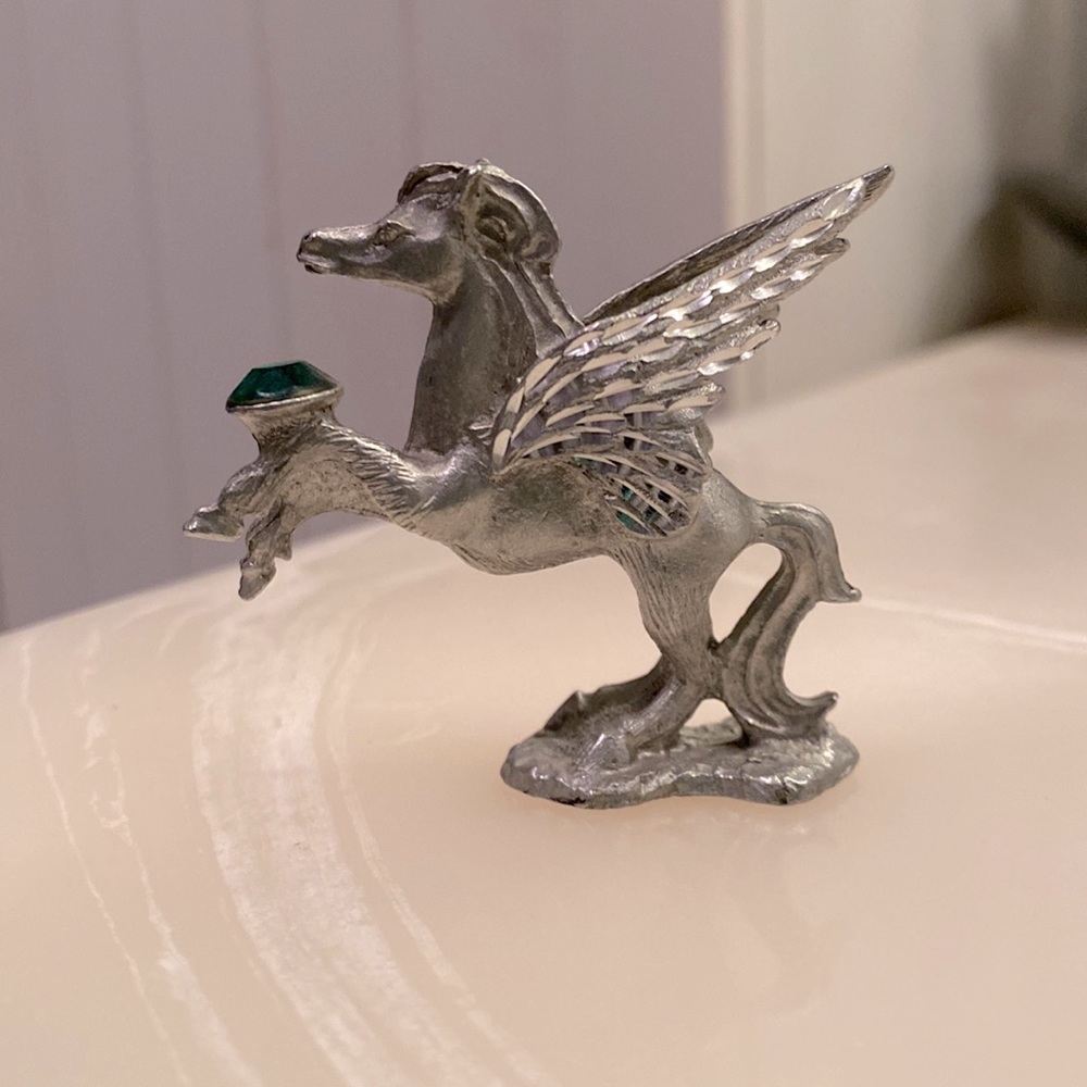 Vintage Pewter Spoontiques Collectible Pegasus w/Green Gem